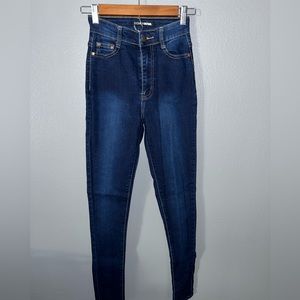 Fashion Nova Super Stretch High Rise Dark Wash Skinny Jean Size 3/4